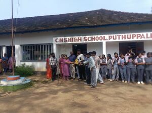 36057-Tug of war1.jpg