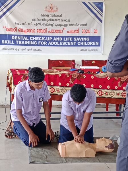 പ്രമാണം:36065 lifesaving skill1.jpg