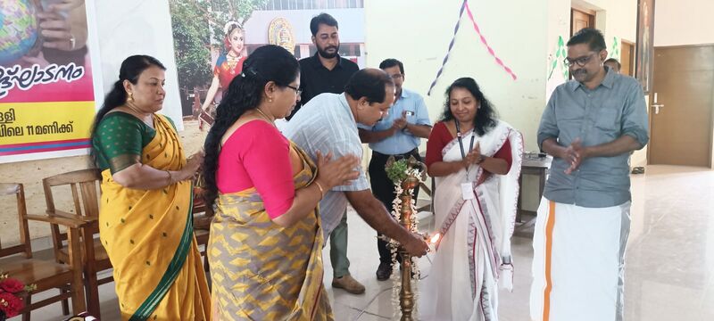 പ്രമാണം:42042 CLUB INAGURATION.jpg