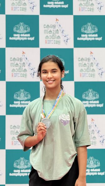 പ്രമാണം:42042 abhi.jpg