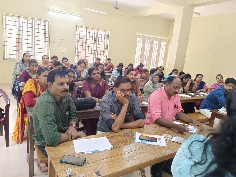 പ്രമാണം:42042 shilpashala2.jpg