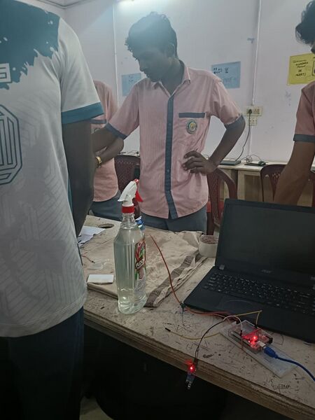 പ്രമാണം:BS TVM 44066 roboti2.jpeg