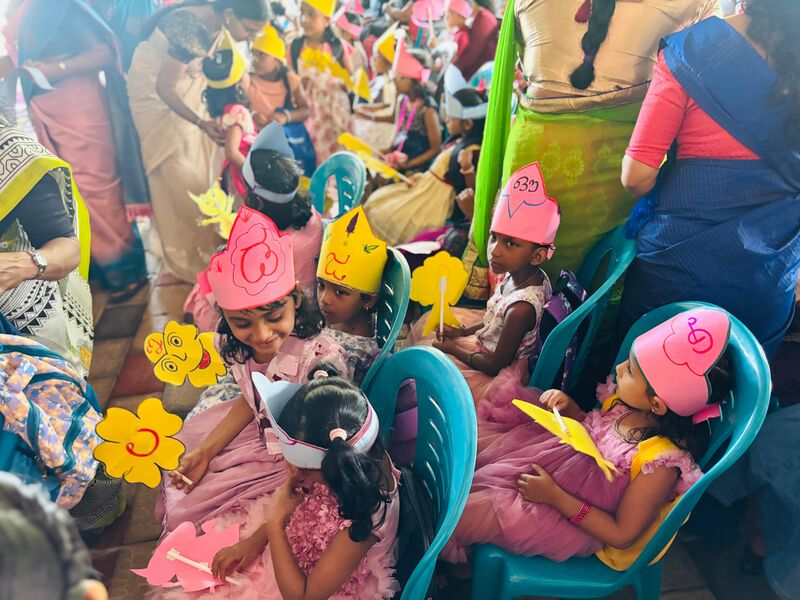 പ്രമാണം:12329 praveshanolsavam 1.jpg