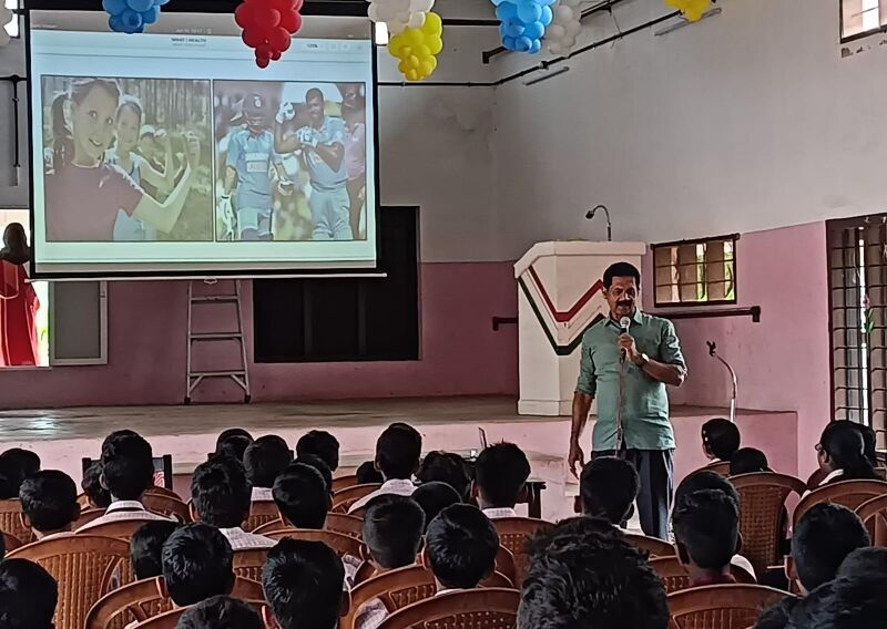 പ്രമാണം:23009 TSR LAHARI.jpg