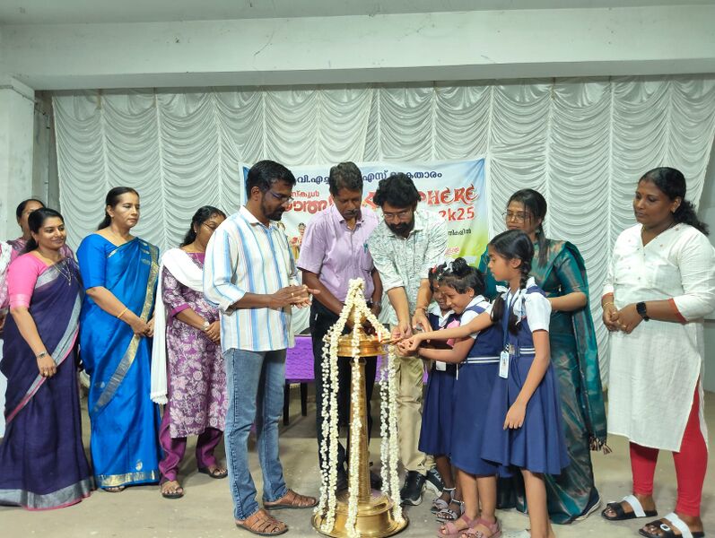 പ്രമാണം:25072GHSK -SCHOOL KALOLSAVAM.jpg