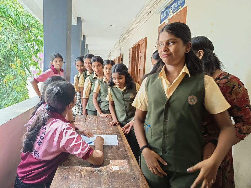 പ്രമാണം:43035 apt1.jpg