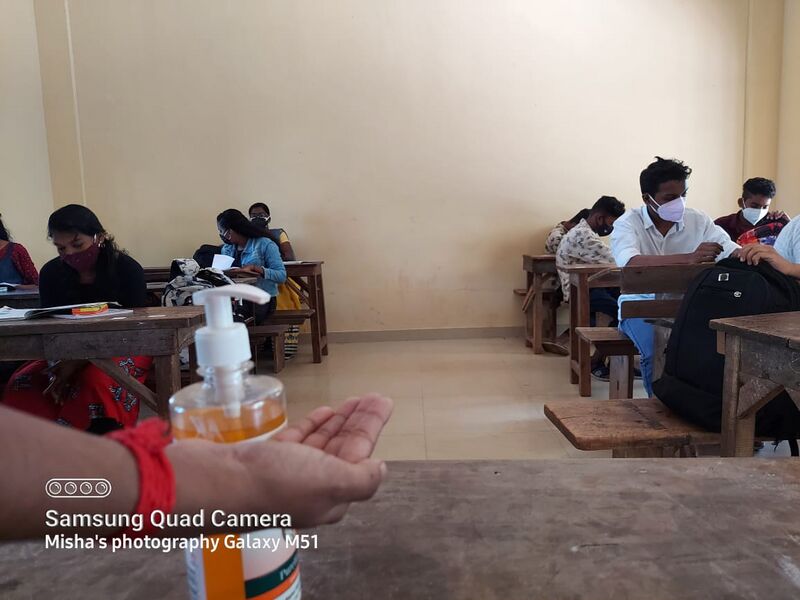 പ്രമാണം:BS21 TVM 43003 3.jpg