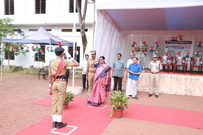 പ്രമാണം:14028 76d.jpg