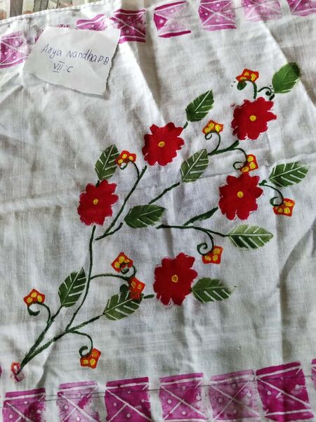 പ്രമാണം:15253 sasthrolsavam vegetable painting 1.jpg