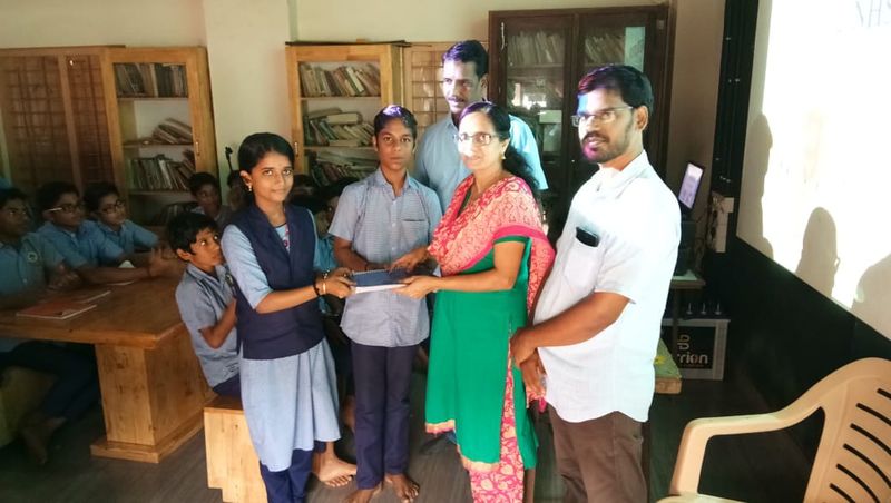 പ്രമാണം:18073 Eng club inug2.jpg