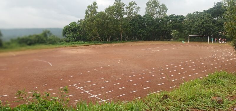 പ്രമാണം:19042 School Ground.jpg