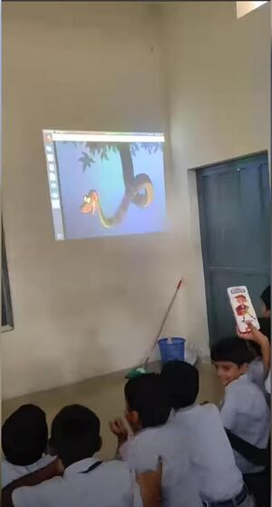 19834 projecter.jpeg