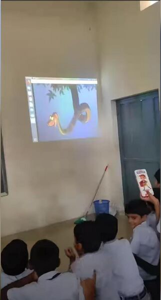 പ്രമാണം:19834 projecter.jpeg