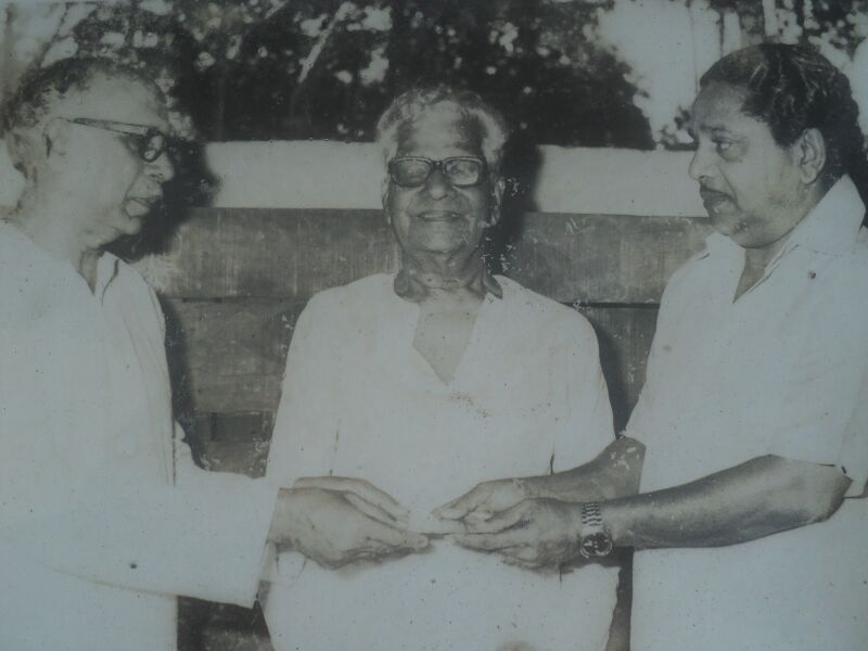 പ്രമാണം:25071 snv10.jpg