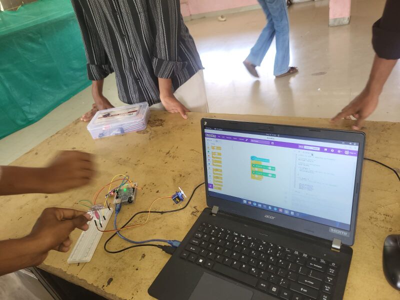 പ്രമാണം:41100 fair7.jpeg