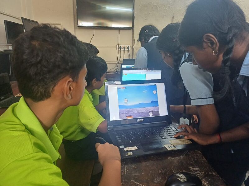 പ്രമാണം:It exib.jpg