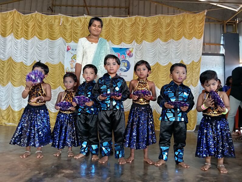 പ്രമാണം:12017 Rhythm8.jpg