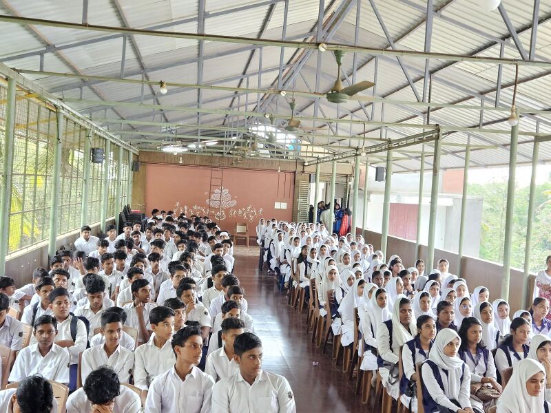 പ്രമാണം:16008 -ORIENTATION.jpg