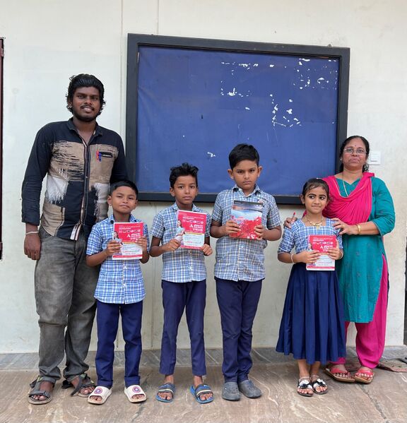 പ്രമാണം:19782 freenotebook for stdnt.jpg