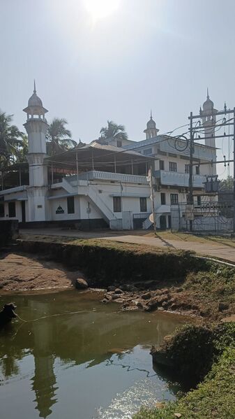 പ്രമാണം:20545 muslim mosque.jpg