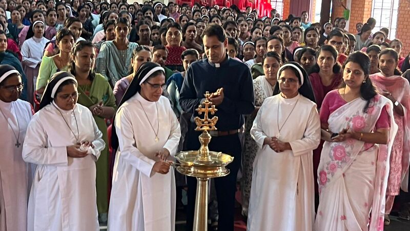 പ്രമാണം:23027 305.jpg