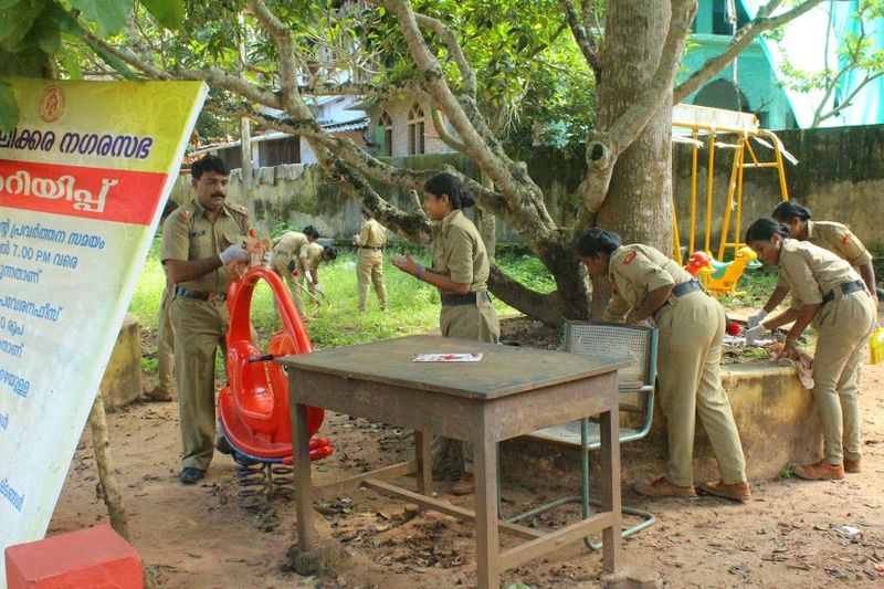 പ്രമാണം:36024 ncc7.JPG