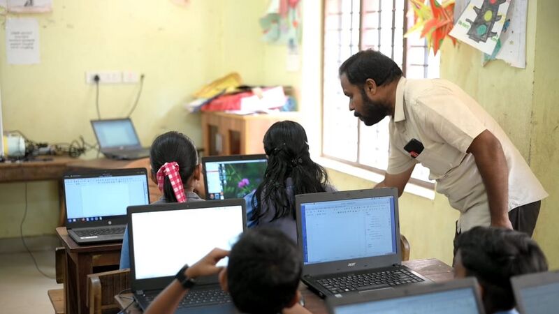 പ്രമാണം:42440HITECH LAB.jpg