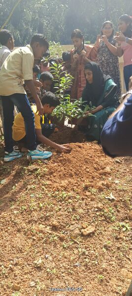 പ്രമാണം:42647 tvm june5.jpeg