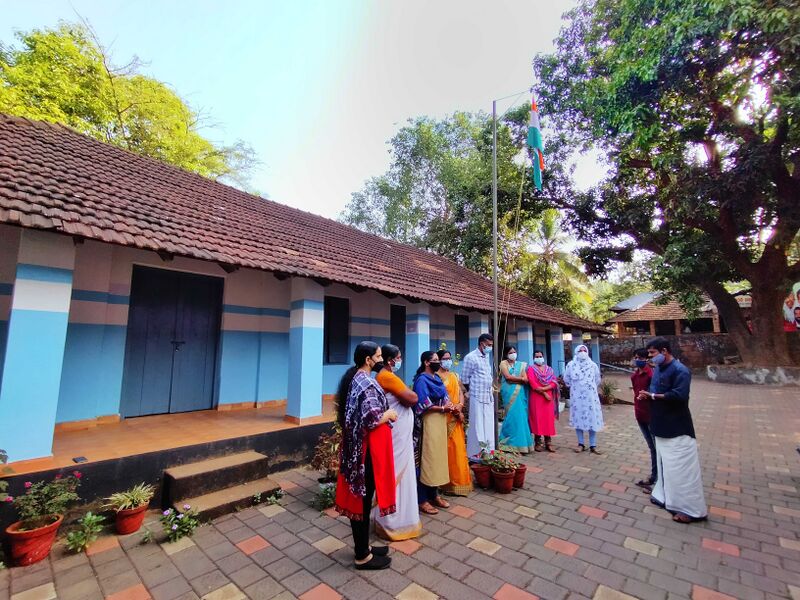 പ്രമാണം:48479 aug 15 4.jpg