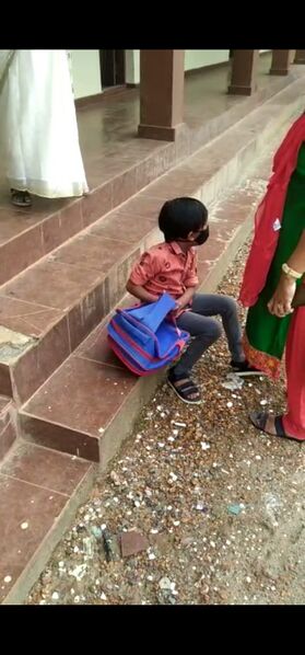 പ്രമാണം:BS21 KNR 13657 4.jpg