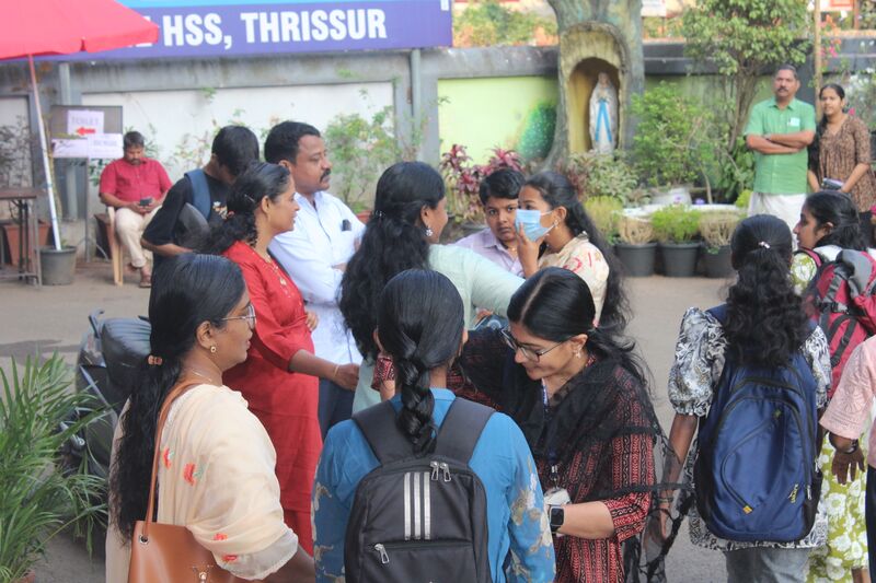 പ്രമാണം:KSK2026-22050-21-22-23-24-OFFSTAGE2-ADWAITH T.jpg