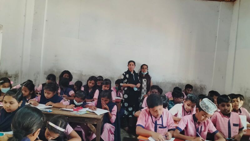 പ്രമാണം:15253 vidyarangam 2.jpg