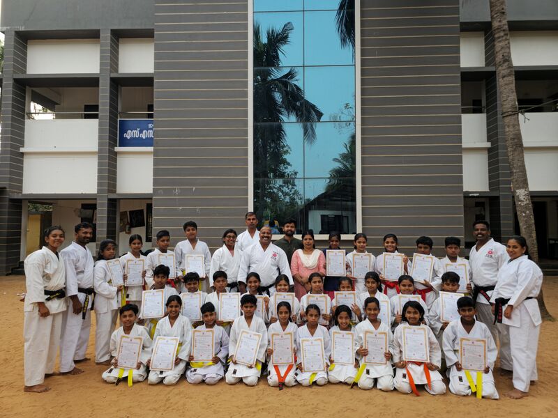 പ്രമാണം:16869 karate.jpeg