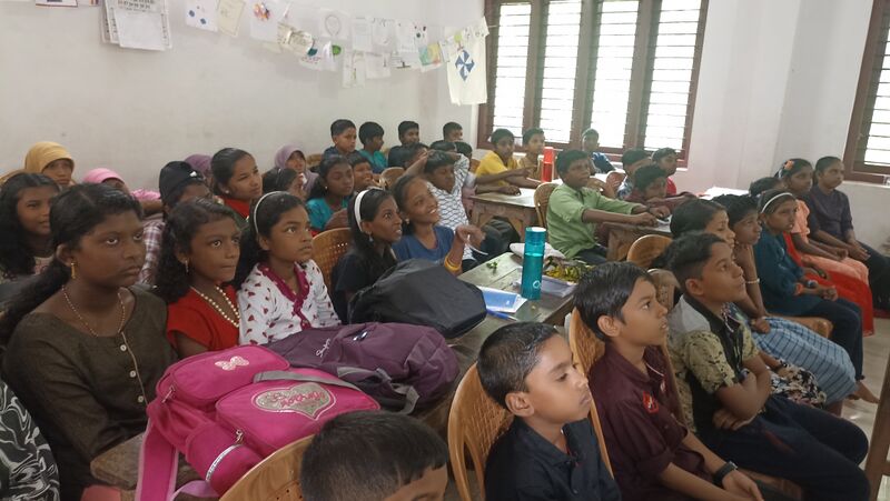 പ്രമാണം:32376-Ottan thullal.jpg