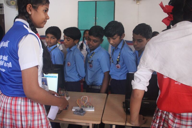 പ്രമാണം:41068 freedom fest exhibition20.JPG