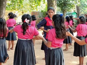 41409 self defence1.jpg