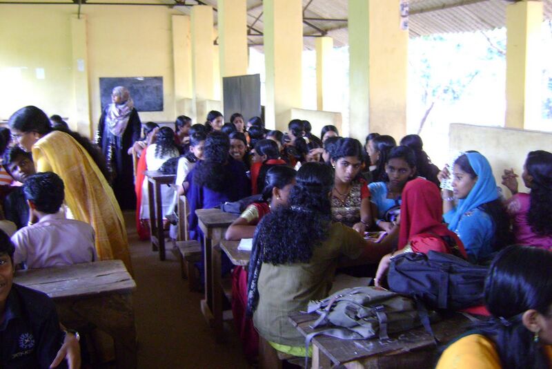 പ്രമാണം:42040 venalmazha 1.jpg