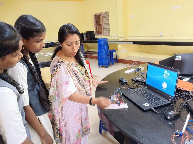 പ്രമാണം:43066-Robotics Expo 2025-2.jpg