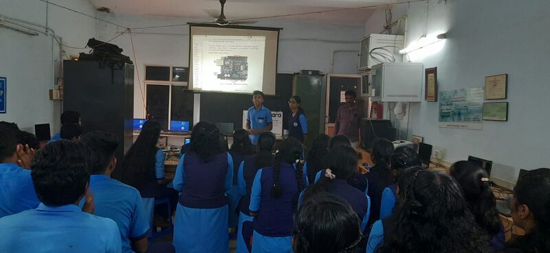 പ്രമാണം:ROBOTICS 3.jpg