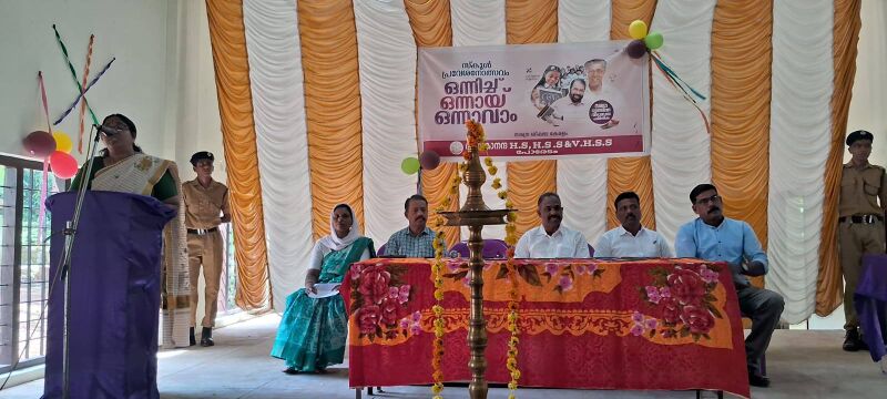 പ്രമാണം:School 40022 june.jpg