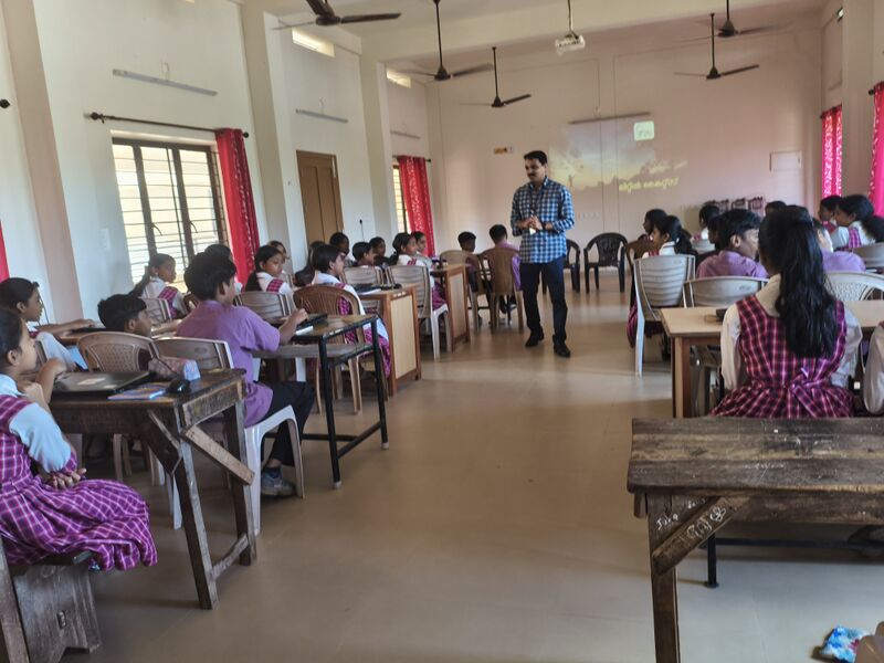 പ്രമാണം:15048 prelim3.jpg