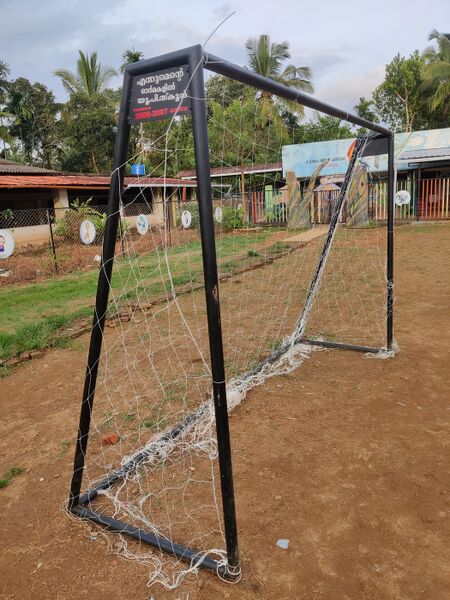 പ്രമാണം:15088 ghskurumbala handball gift 2024.jpg