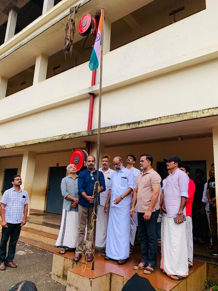 പ്രമാണം:19874 independance day 3.jpeg