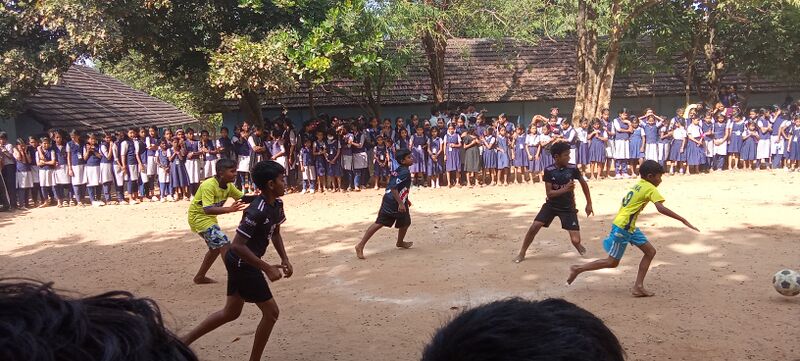 പ്രമാണം:21098-FOODBALL-GHSPTY-1.jpg