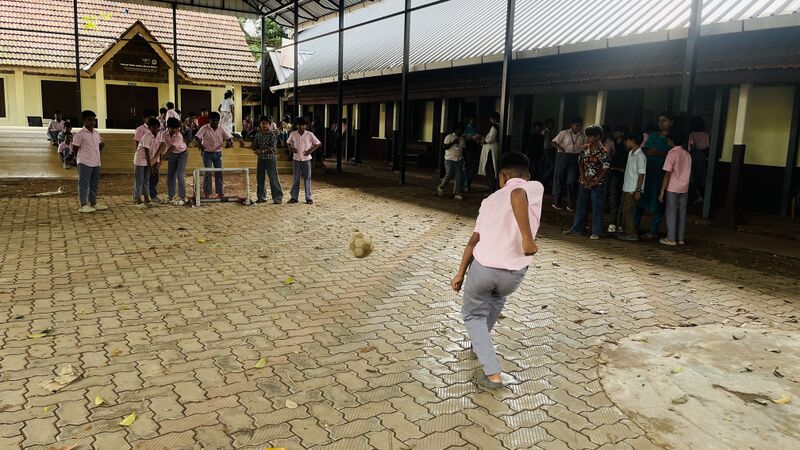 പ്രമാണം:26261-EKM-GOAL2026-2.jpg