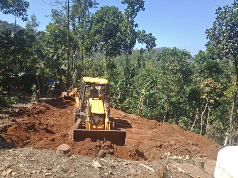 പ്രമാണം:30014 h1.jpg