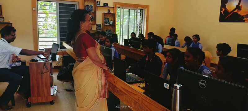 പ്രമാണം:34003ht 1.jpg