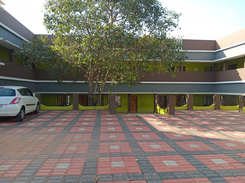 പ്രമാണം:39043 GMHSS SCHOOL BUILDING.jpg