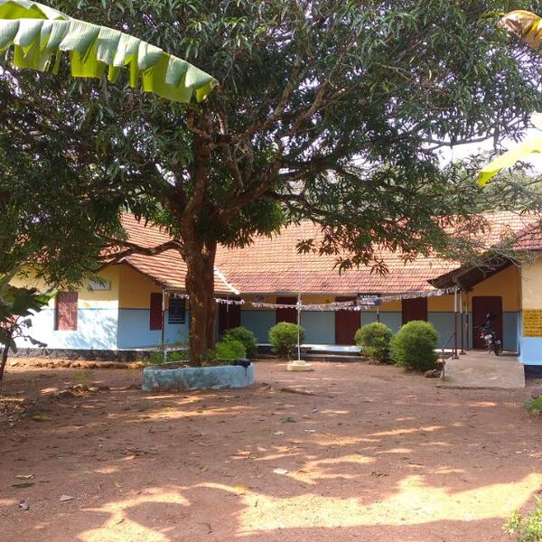 പ്രമാണം:39453 vvups.jpeg