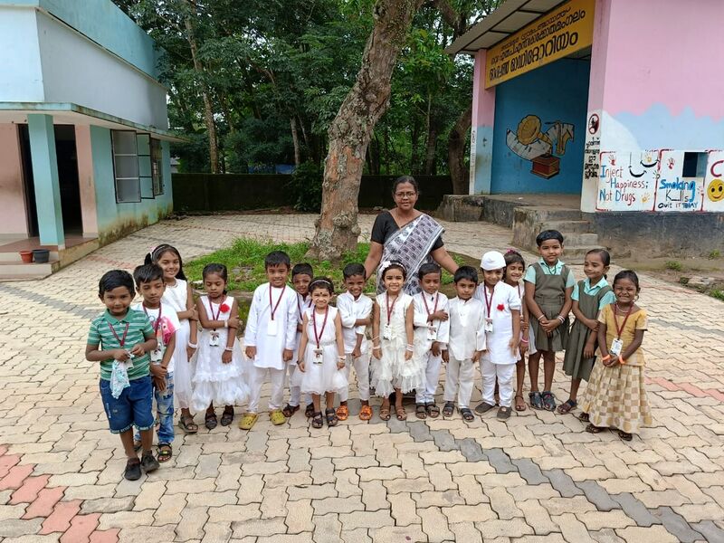 പ്രമാണം:42540CHILDRENS DAY.jpg